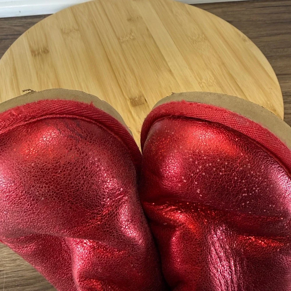 UGG sparkling vibrant